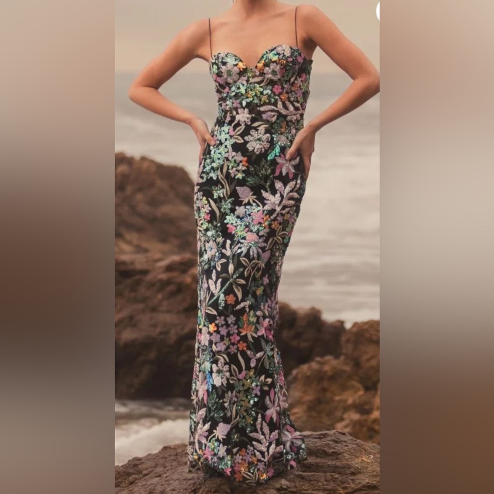 Mac Duggal Spaghetti Strap Bustier Embroidered Applique floral sequin Gown Sz 6 - Picture 2 of 16